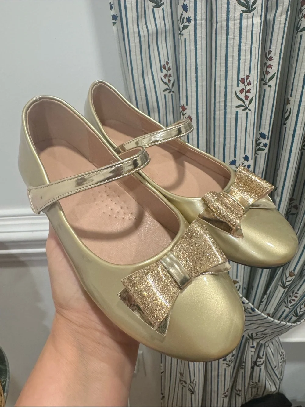 Fashionable & Versatile Children Flat Shoes | Sz 36